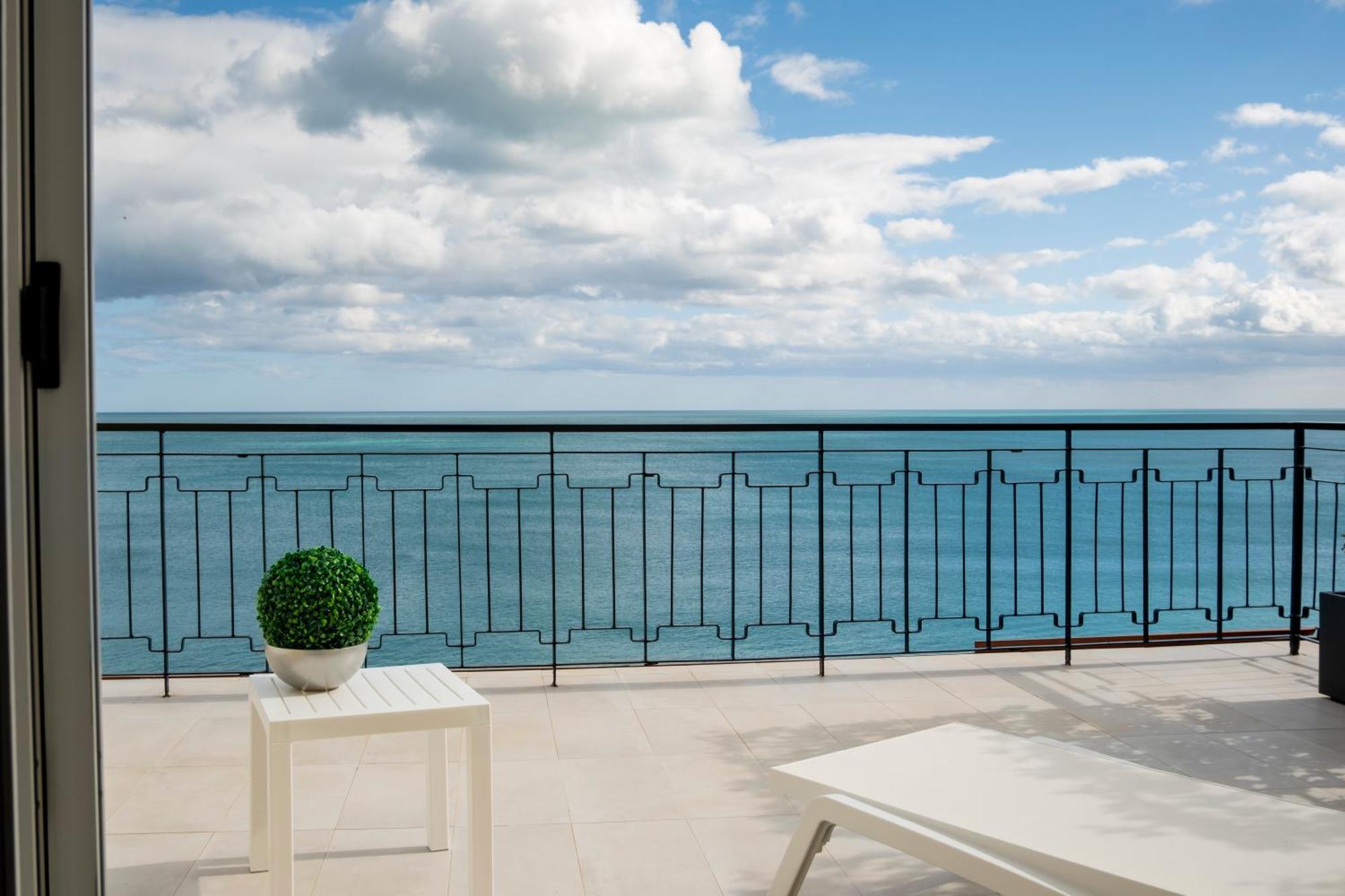 Bed and Breakfast Blu Marine Катандзаро Екстер'єр фото
